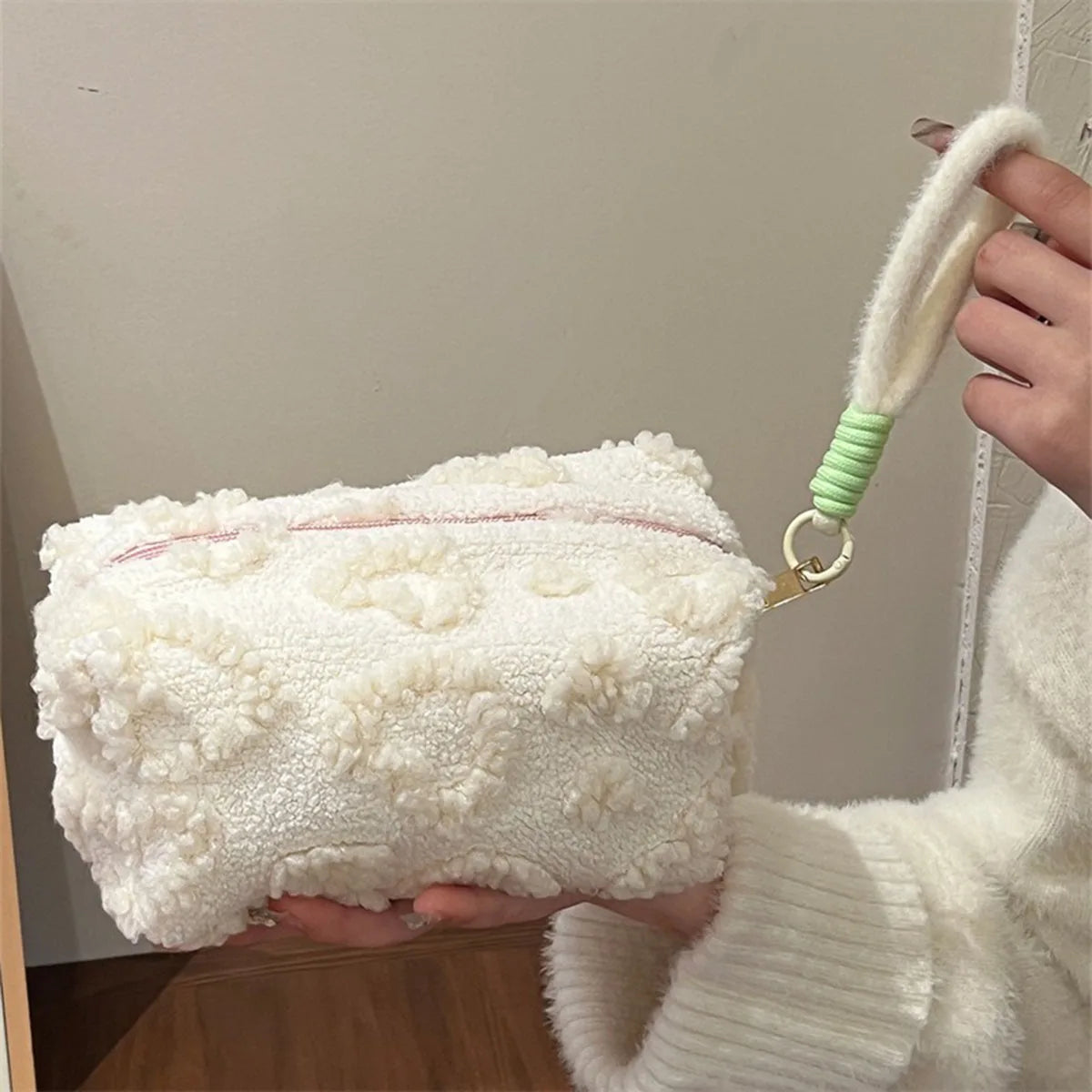 Fluffy Love Print Makeup Bag with Handle