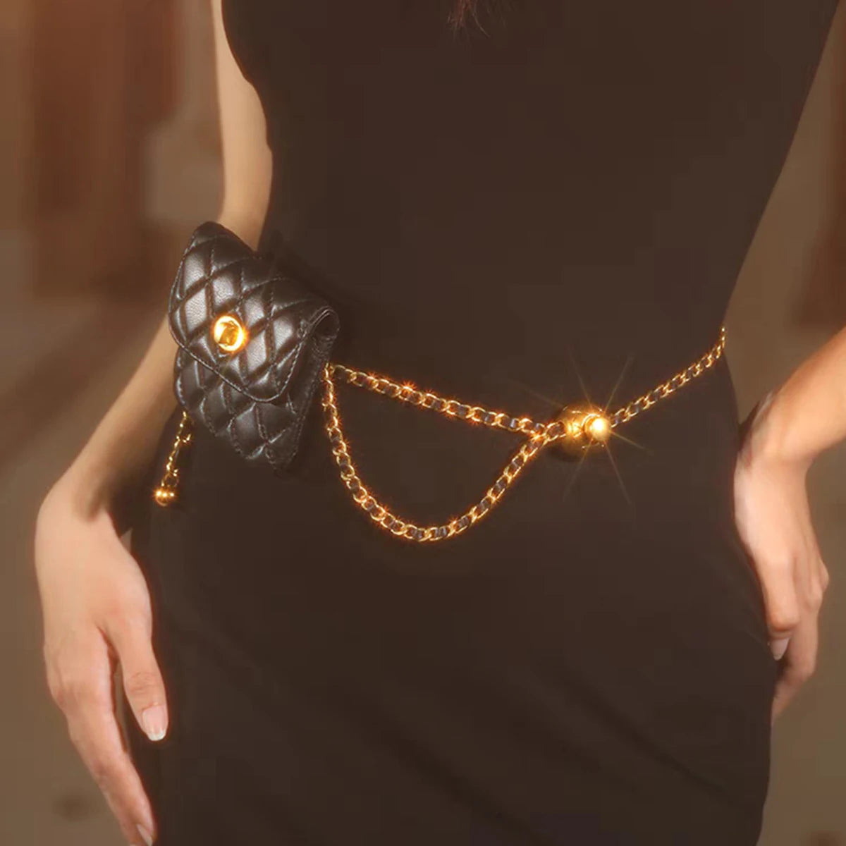 Chic Women's Chain Belt with Detachable Mini Bag