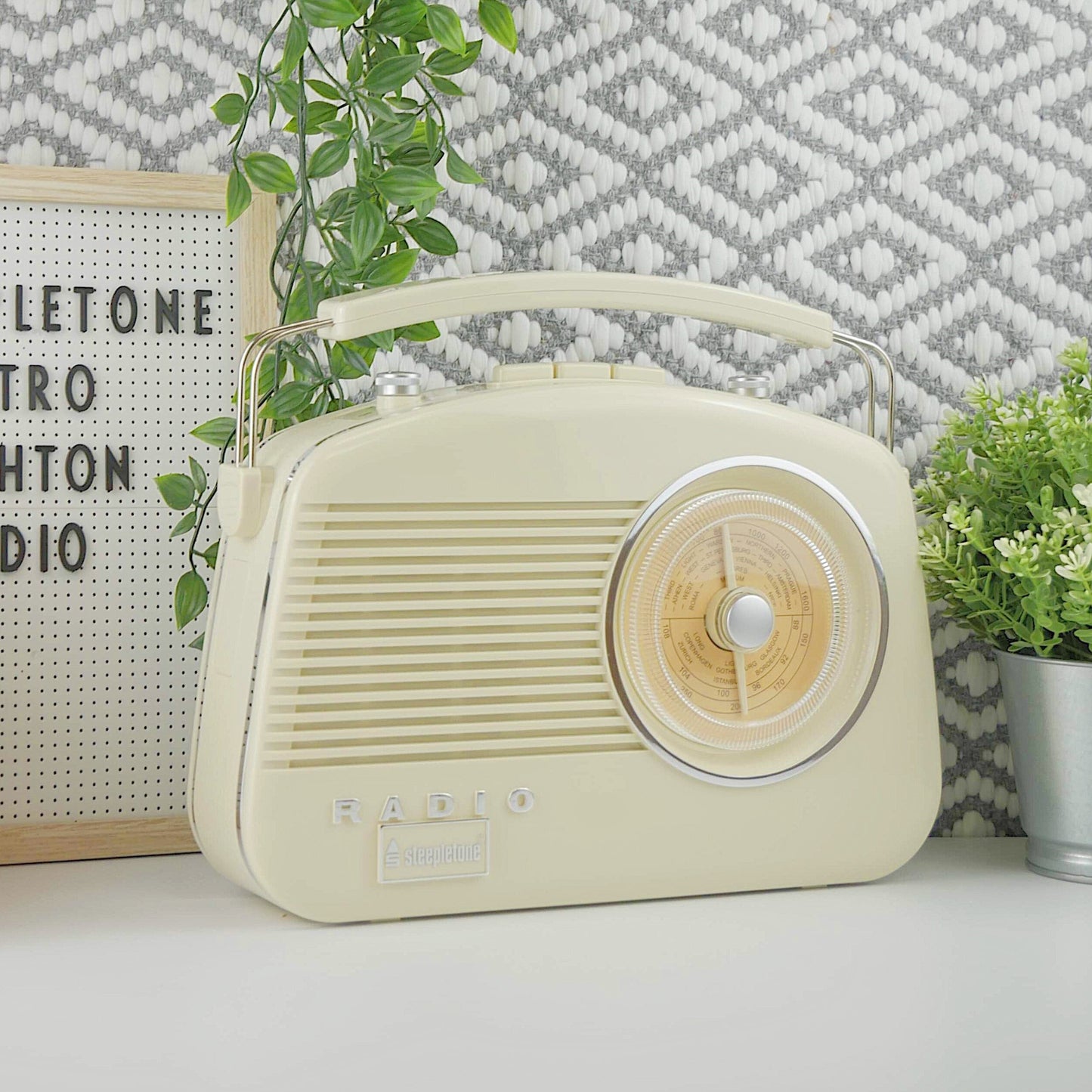 Classic Retro style Radio BRIGHTON