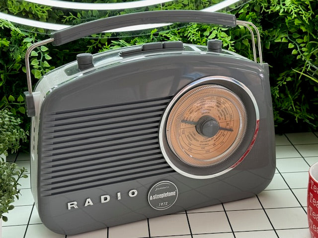 Classic Retro Radio BRIGHTON BT With Bluetooth Built-In Speaker